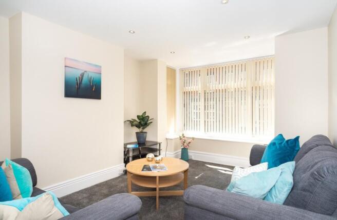 6 bed Terraced to rent Image 4
