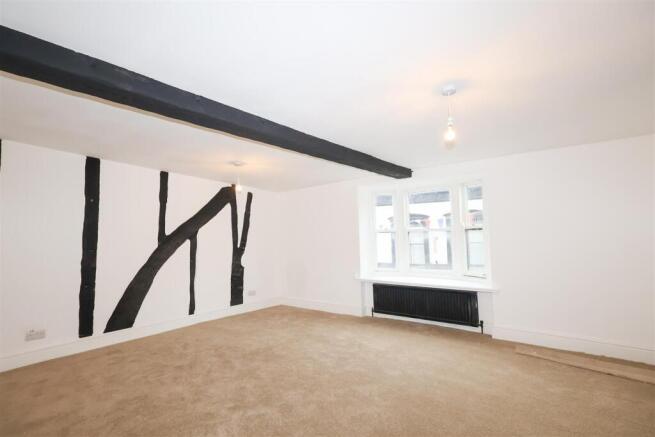 3 bed Flat to rent Image 9