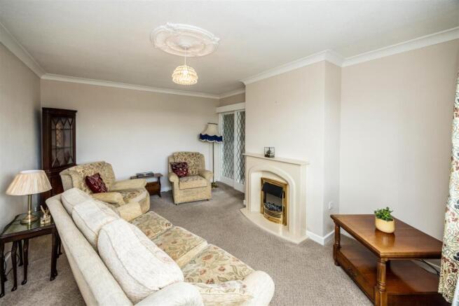 2 bed Terraced Bungalow for sale Image 5