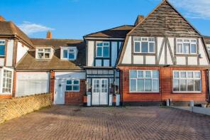 372, Singlewell Road, Gravesend DA11 7RZ