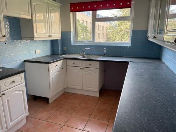 Kitchen 4.jpg
