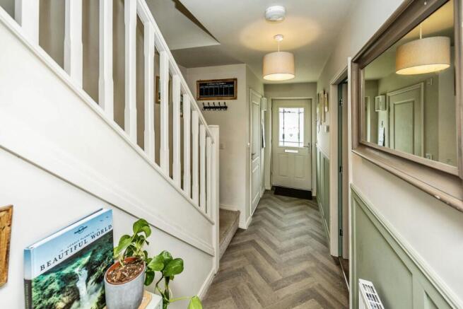 3 bed Semi-Detached for sale Image 8