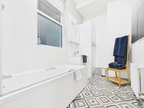 1 bed Flat to rent Image 6