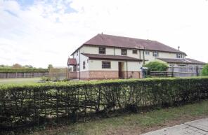 10, Blackmires Lane, Towcester NN12 8UZ