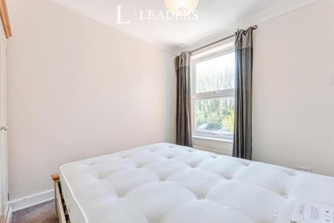 Room 4 (2)