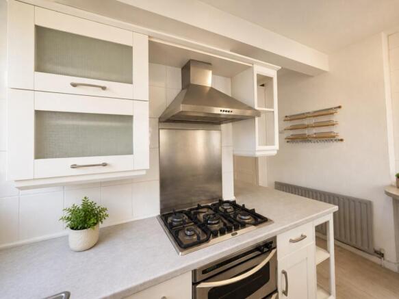 2 bed Apartment for sale Image 5