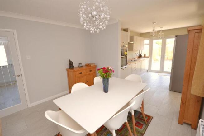 Dining Area 1 (2) (1).jpg