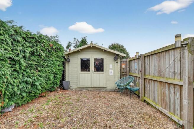 2 bed Terraced for sale Image 10