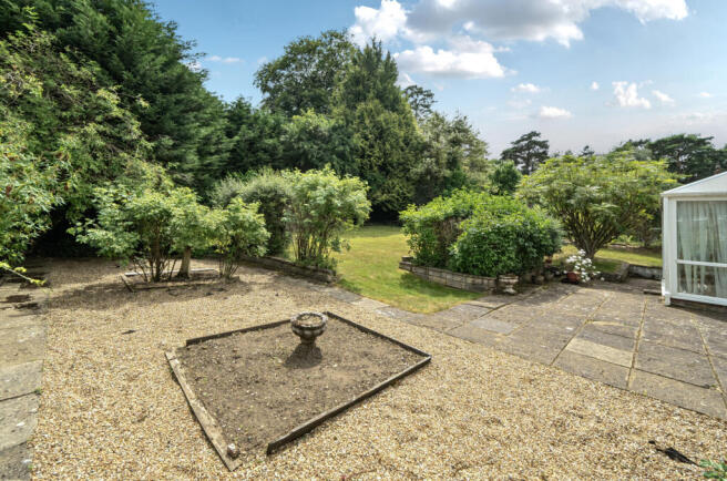 1312612-7-685e97b...