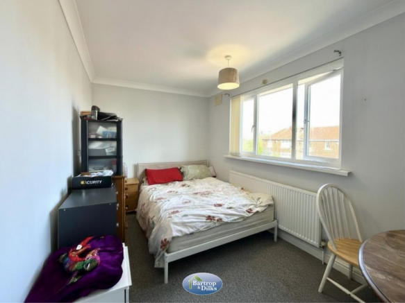 3 bed Semi-Detached for sale Image 11