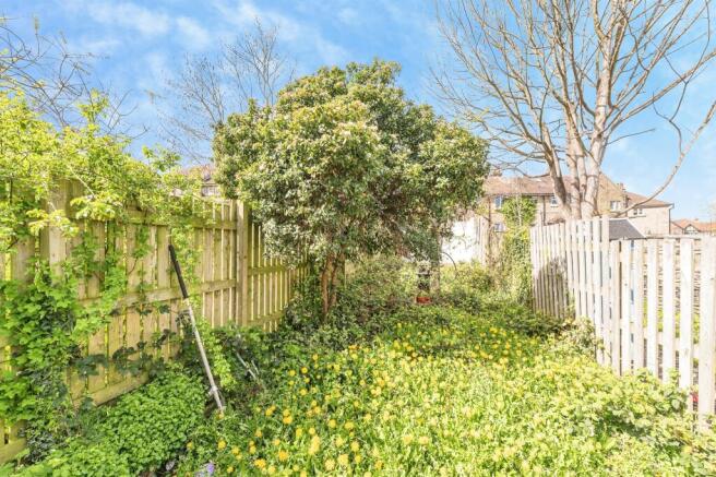 3 bed Terraced for sale Image 7