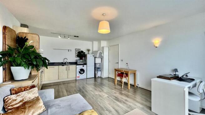 Kitchen/ Reception Room