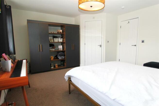 Bedroom 1.2.JPG