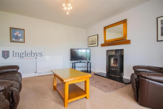 4 bed Detached for sale Image 10