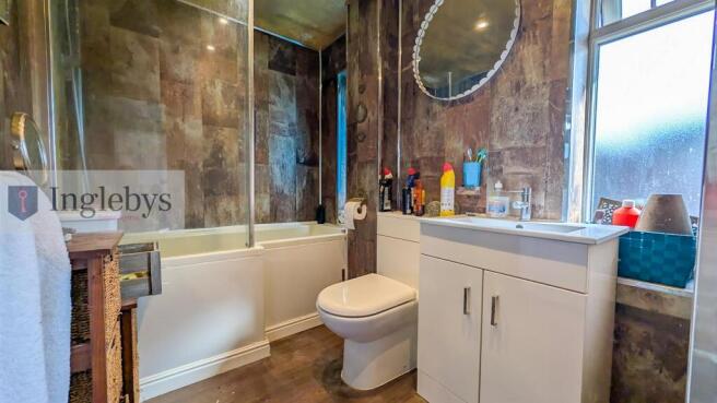 4 bed Terraced for sale Image 12