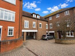 11, Riverside Place, Fordingbridge SP6 1RR