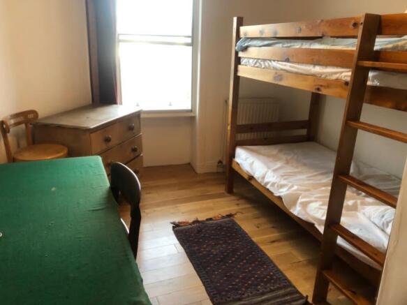 2nd bedroom
