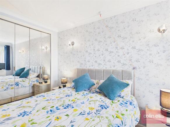 1 bed Flat for sale Image 11