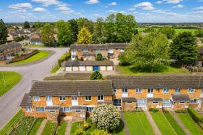 18, Fareham Way, Dunstable LU5 5RE