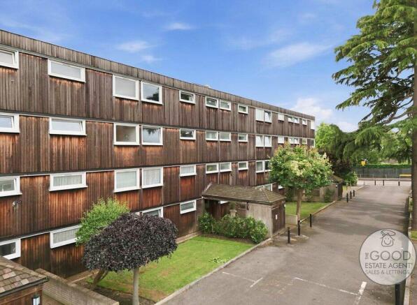Cedar Court, Churchfields photo 4