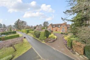 Flat 2, Rosewood, Park Road, Haslemere GU27 2NJ