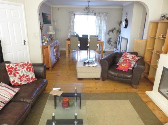 Through Lounge