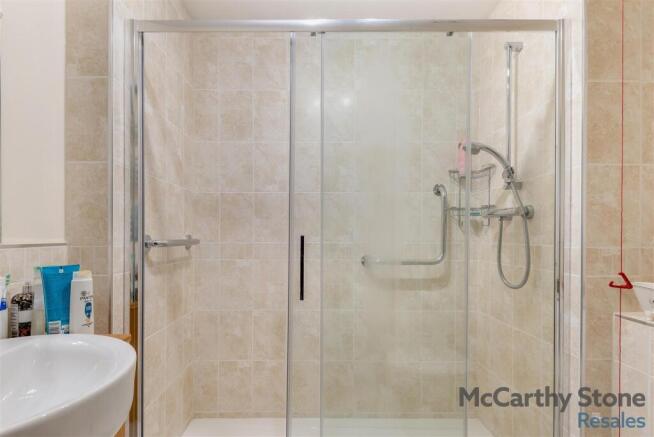 1 bed Apartment for sale Image 11