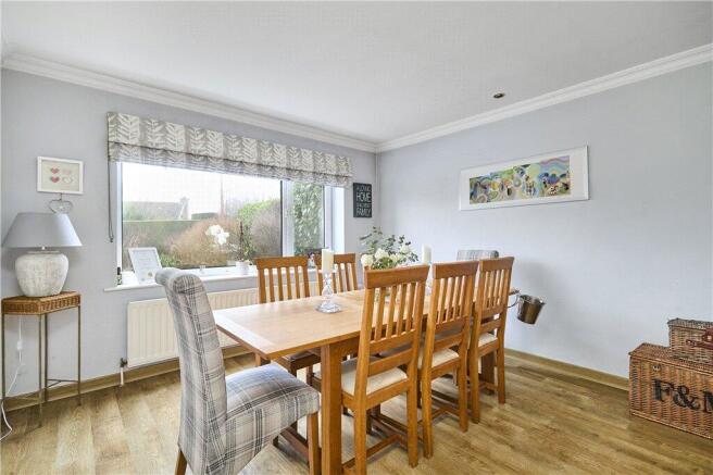 4 bed Detached for sale Image 4