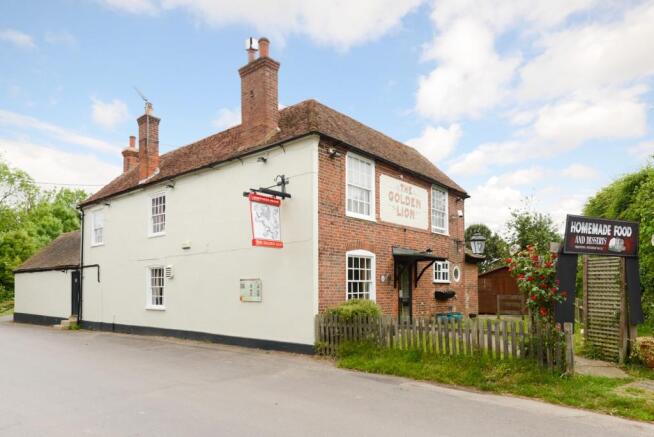 Golden Lion Pub