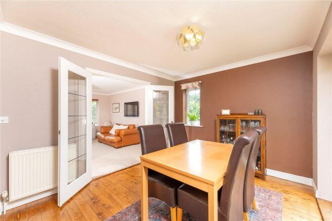 4 bed Detached for sale Image 7