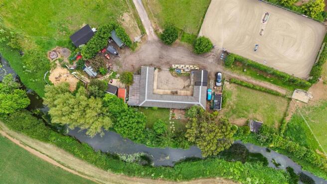 HOVEL AND FIELD SHELTER