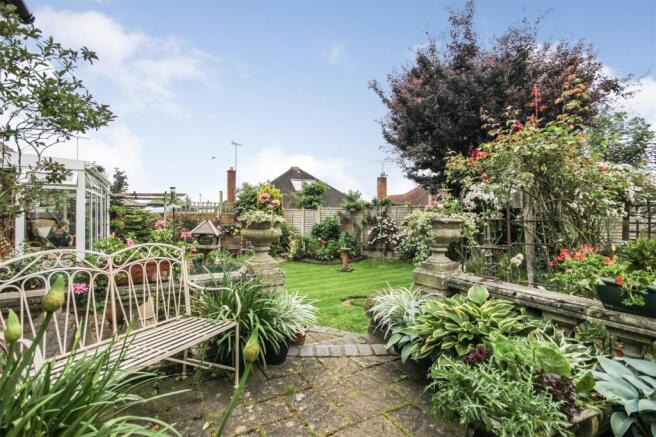08 Garden