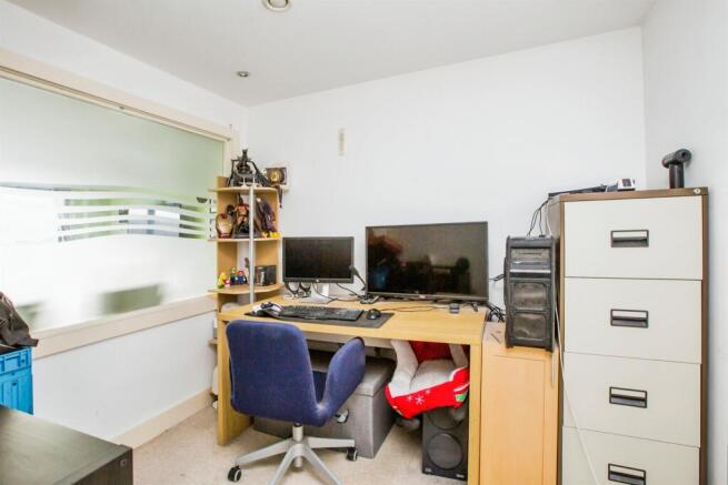 2 bed Apartment for sale Image 9