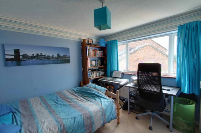 Bedroom 2 (Double)