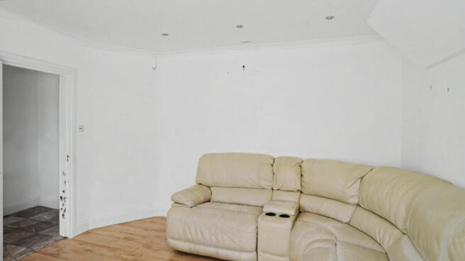 36 Wordsworth Avenue, Greenford, UB6 9AB