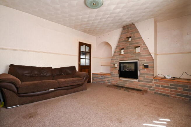 3 bed Semi-Detached for sale Image 4