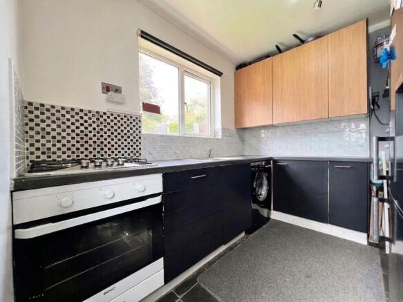 2 bed Terraced for sale Image 5