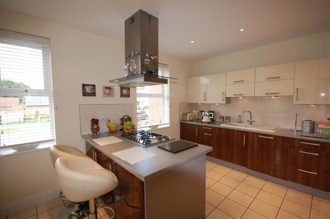 Kitchen/Breakfast Rm