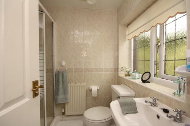 Master Ensuite