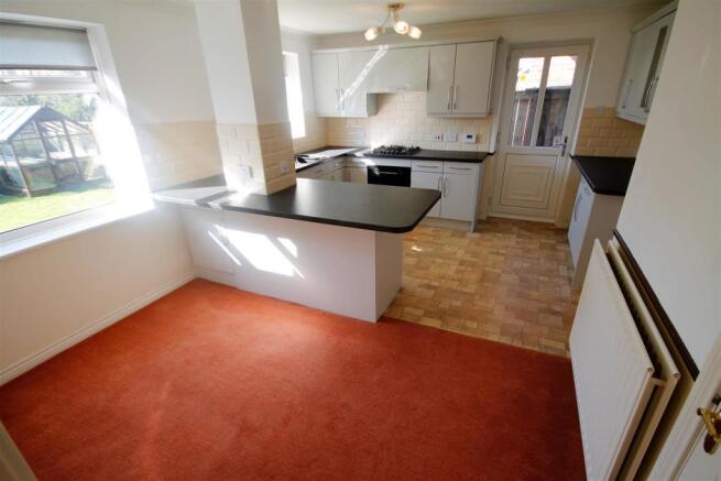 Kitchen/Breakfast Room