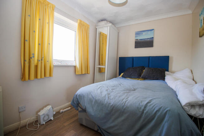2 bed Semi-Detached Bungalow for sale Image 9