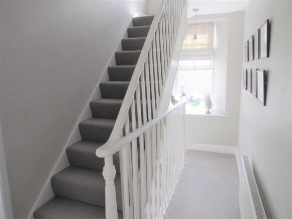 2 bed Terraced for sale Image 9