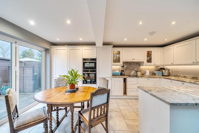 New Roas - Diner.jpg