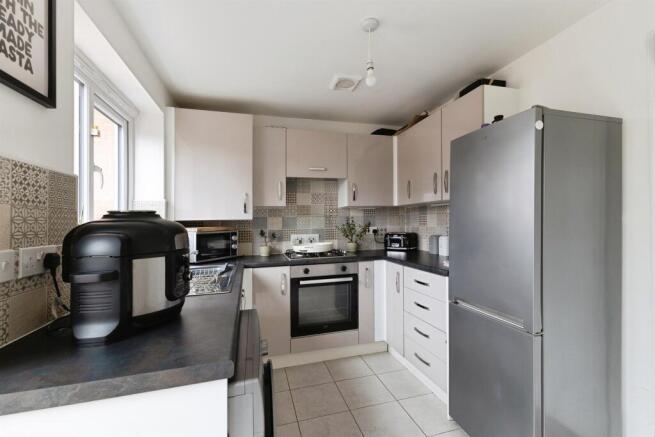 2 bed Semi-Detached for sale Image 4