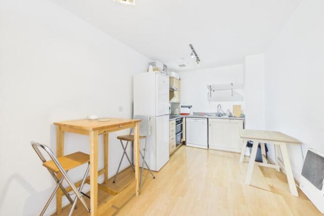 1 bed Apartment for sale Image 4
