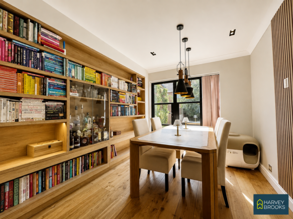 3 bed Semi-Detached for sale Image 6