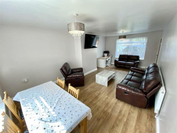 Open Plan Living and Dining Room