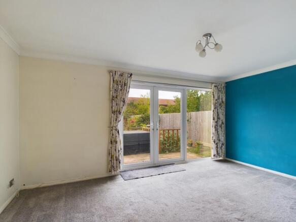 CAM02519G0-PR0028-STILL002