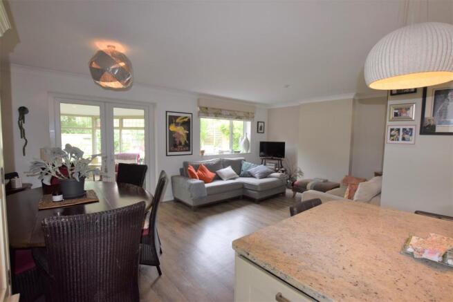 Open Plan Kitchen/Dining/Living Area