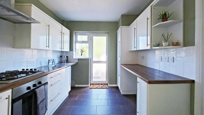 Kitchen_pe.jpg